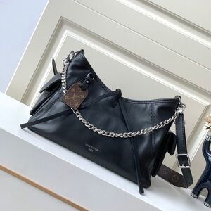Louis Vuitton Black Leather Bag with Silver Chain